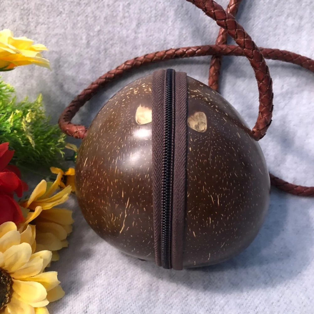 NWOT - Genuine Coconut Shell Shoulder Bag_4
